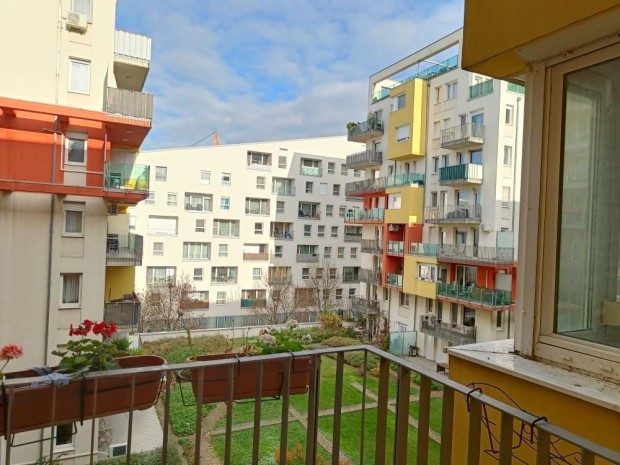 Elad� Lak�s, Budapest 13. ker.