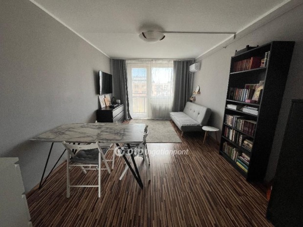 Eladó Lakás, Budapest 15. ker.