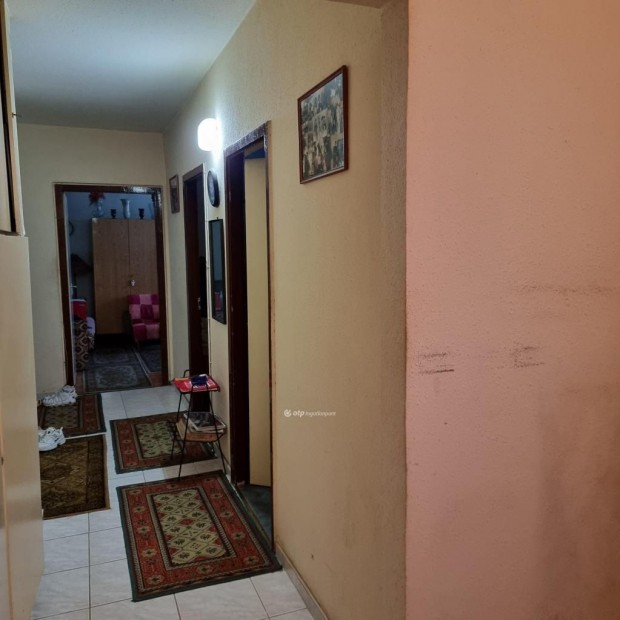 Elad� Lak�s, Budapest 19. ker.