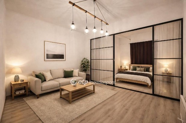 Elad� Lak�s, Budapest 7. ker.