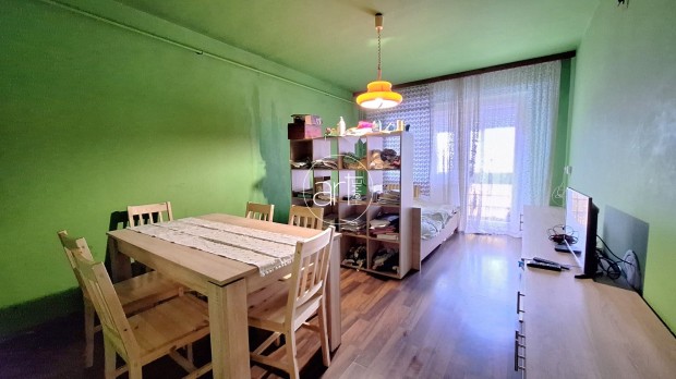 Elad� Lak�s, H�dmez�v�s�rhely 34.500.000 Ft