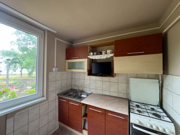 Elad� Lak�s, Kazincbarcika 21.000.000 Ft