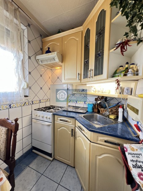 Elad� Lak�s, Kazincbarcika 21.900.000 Ft