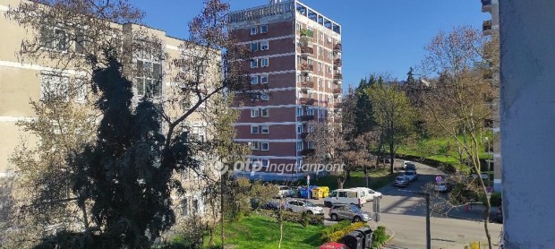 Eladó Lakás, Salgótarján