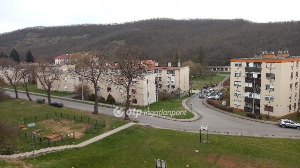 Eladó Lakás, Salgótarján