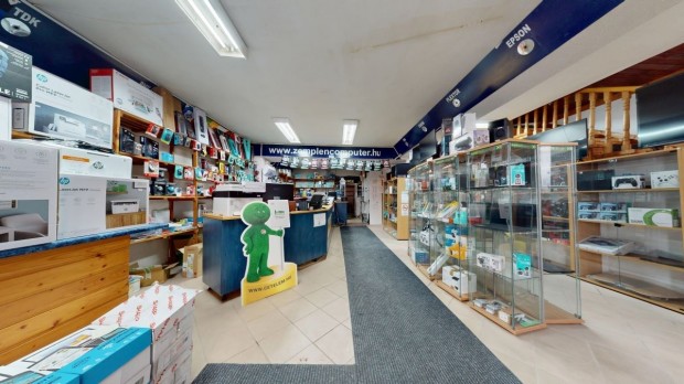 Elad� Lak�s, S�toralja�jhely 99.990.000 Ft