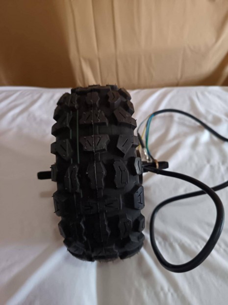 Eladó Laotie 60V 2800W 11inch kerék
