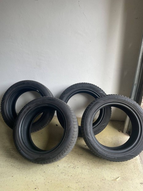 Eladó Laufenn új téligumi szett 225/50 R17