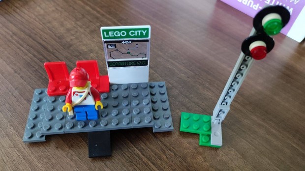 Elad Lego 60197 peron, jelzlmpa + figura + teljes lers (5 db)