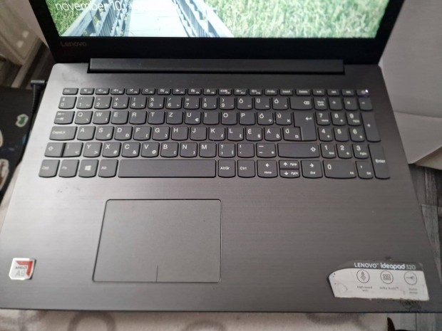 Elad Lenovo AMD A9 -9420 Radeon R5 notebook 15,6" FHD