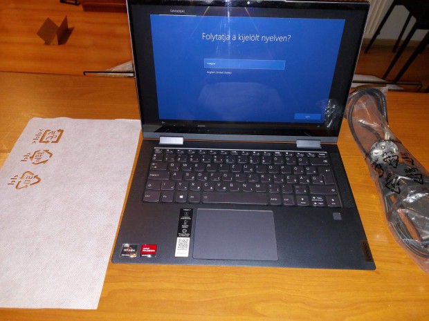 Elad Lenovo Yoga 7 14ACN6 Laptop