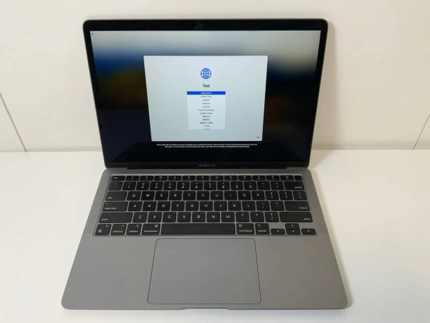 Elad M1 Macbook Air 2020 256gb SSD 8GB RAM