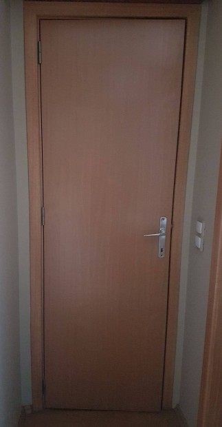 Eladó MDF ajtólap tok nélkül