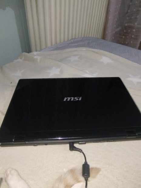 Elad MSI laptop