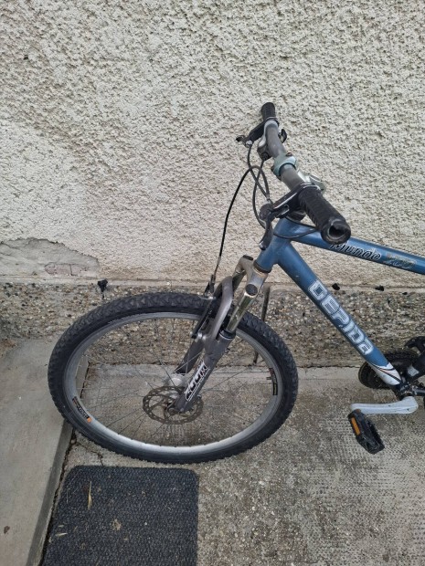 Elad MTB kerkpr