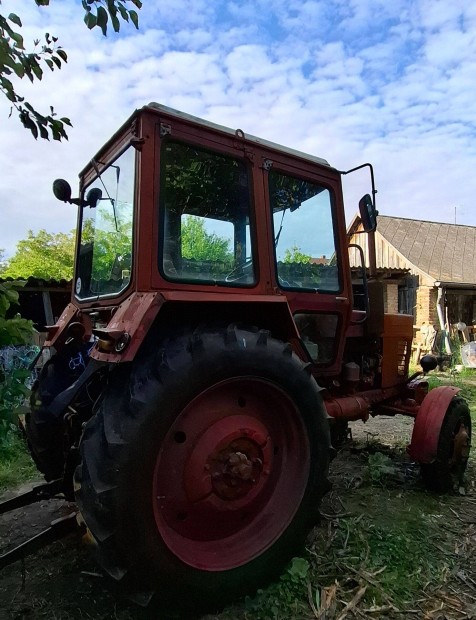 Eladó MTZ 552 traktor keveset használt, megkímélt, új önindítóval!