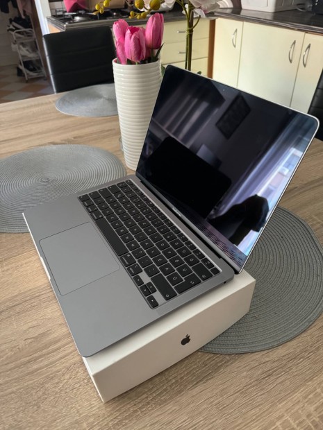 Elad Macbook Air(2020) i3