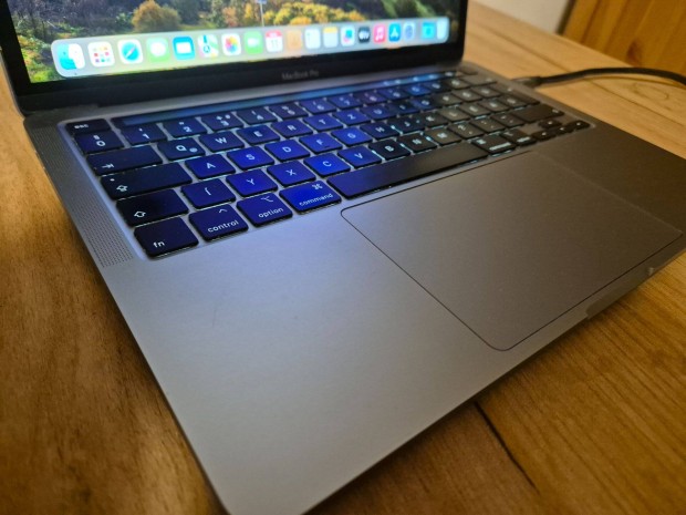 Elad Macbook Pro - i7, 32 Gbyte memria, 2 Terabyte disk