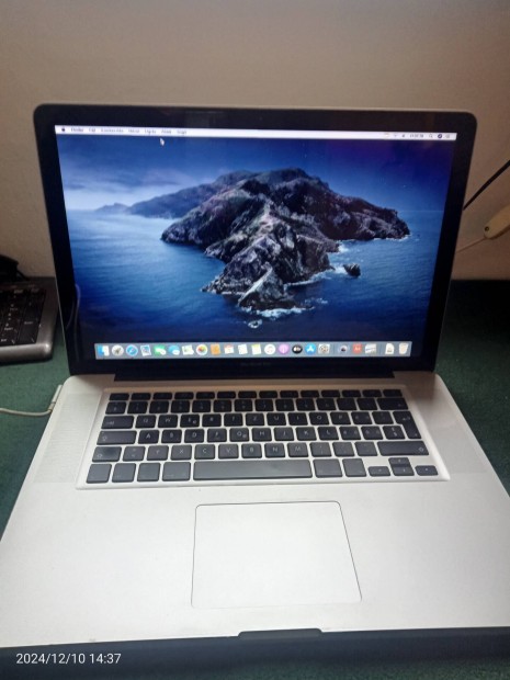 Elad Macbook pro i5