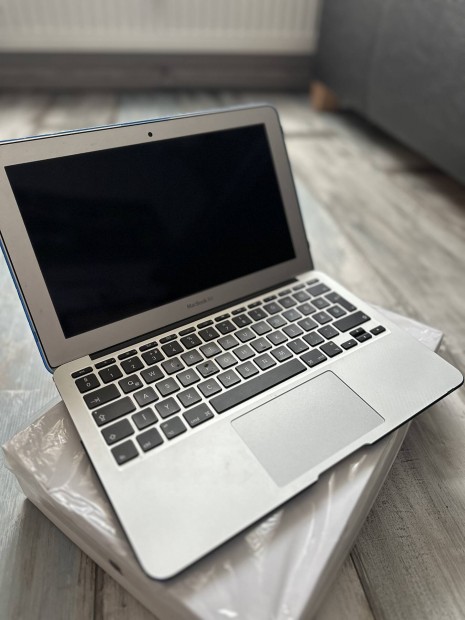 Elad Mackbook Air 11