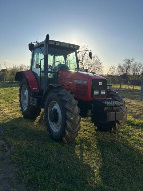 Eladó Massey Ferguson 6290 Powershift Megbízható munkagép napi haszná