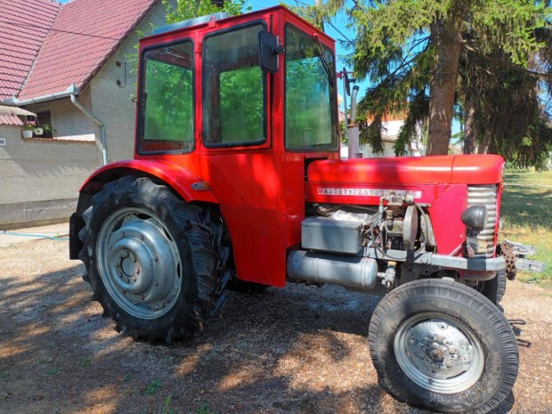 Elad Massey Ferguson 65 traktor