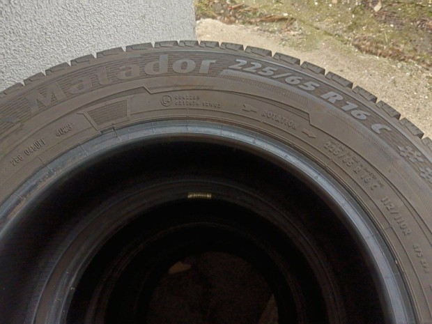 Elad Matador 225/65 R16C kisteheraut tli gumi szett!