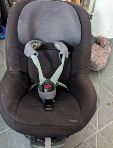 Elad Maxi-Cosi Pearl gyerekls s Maxi-Cosi Familyfix Isofix rgzt