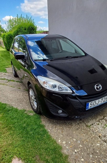 Eladó Mazda 5. 7 személyes megkimélt állapotú friss vizsgával