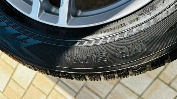 Eladó Mazda cx5 alufelni, Nokian téligumival 225/65R17