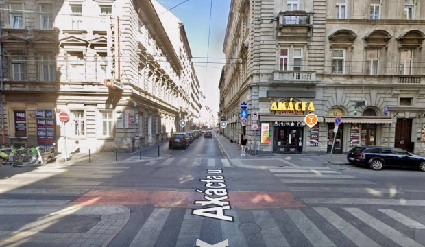 Elad� Melegkonyh�s �zlet, VII.ker.Belv�ros Sz�v�ben, Bulinegyed, Ak�cf