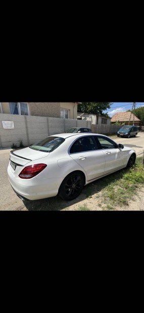 Elado Mercedes