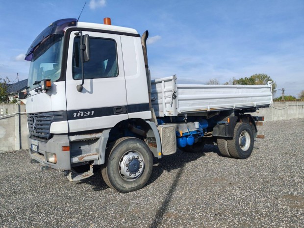 Elad Mercedes-Benz Actros 1831 - 4x4 - Klmval