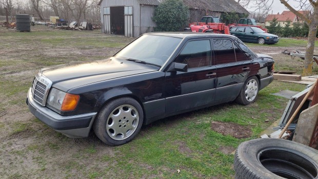 Elad� Mercedes Benz W124 2.3 benzin