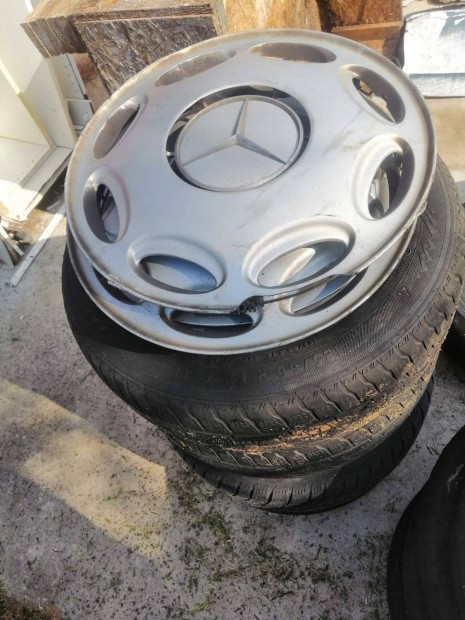 Eladó Mercedes-Benz gyári acélfelni garnitúra 5x112