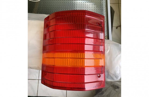 Eladó Mercedes MB100 új hátsó lámpa búra bal oldali