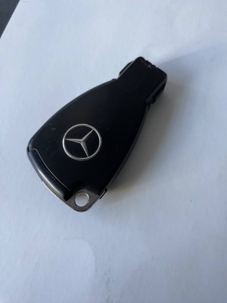 Elad Mercedes kulcs
