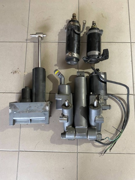 Elad� Mercury Mariner alkatr�szek