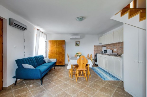 Elad� Mez�gazdas�gi, Hegymagas