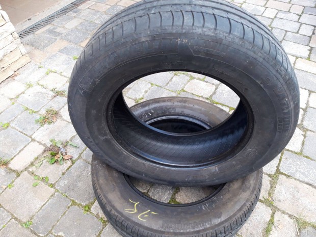 Eladó Michelin 235/65/17 Nyári gumi