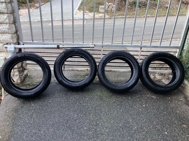 Elad� Michelin Primacy 4 215/55 R17 94W ny�ri gumi