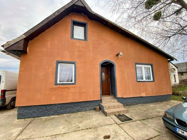 Eladó Miskolc-Pingyomon 150 m, Hétvégi Ház, 3871 m zártkerti telken!