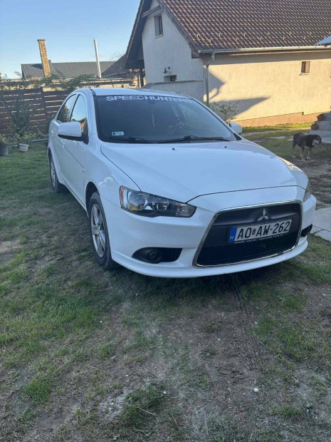 Eladó Mitsubishi Lancer 1.5 benzin