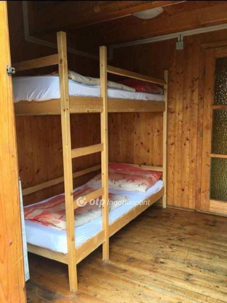 Elad� Motel, Ab�dszal�k