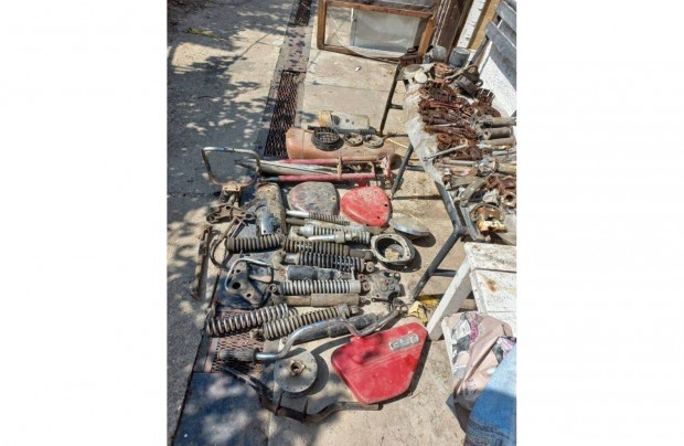 Elad� Motor ker�kp�r alkatr�szek