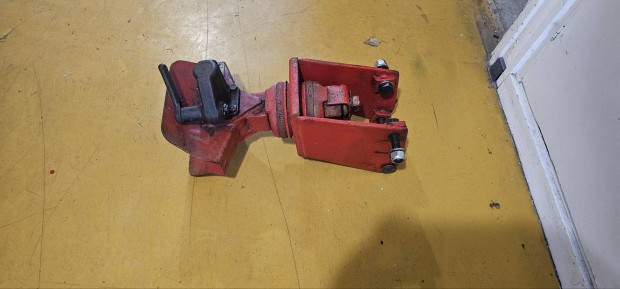 Elad� Mtz p�tkocsi von�fej acv 40