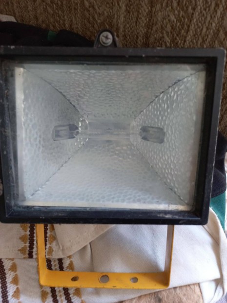 Eladó Nagy 500 W os fém Reflektor