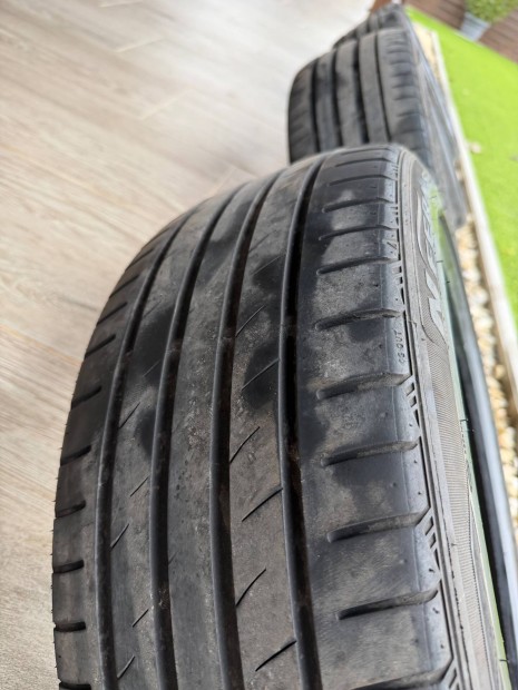 Elad Nexen 215/45 r18 nyri gumi