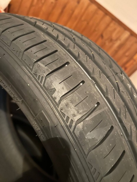 Elad� Nexen N fera su4 255/45 18 103w