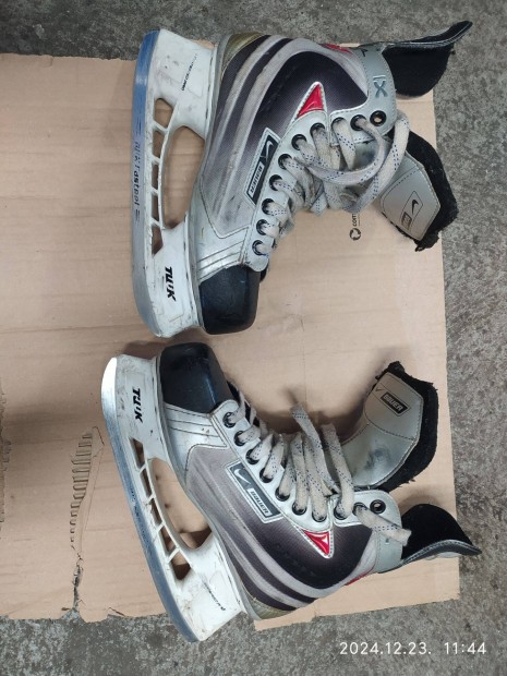 Elad Nike Bauer vapor kori 38-as